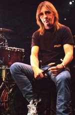 Phil Rudd picture